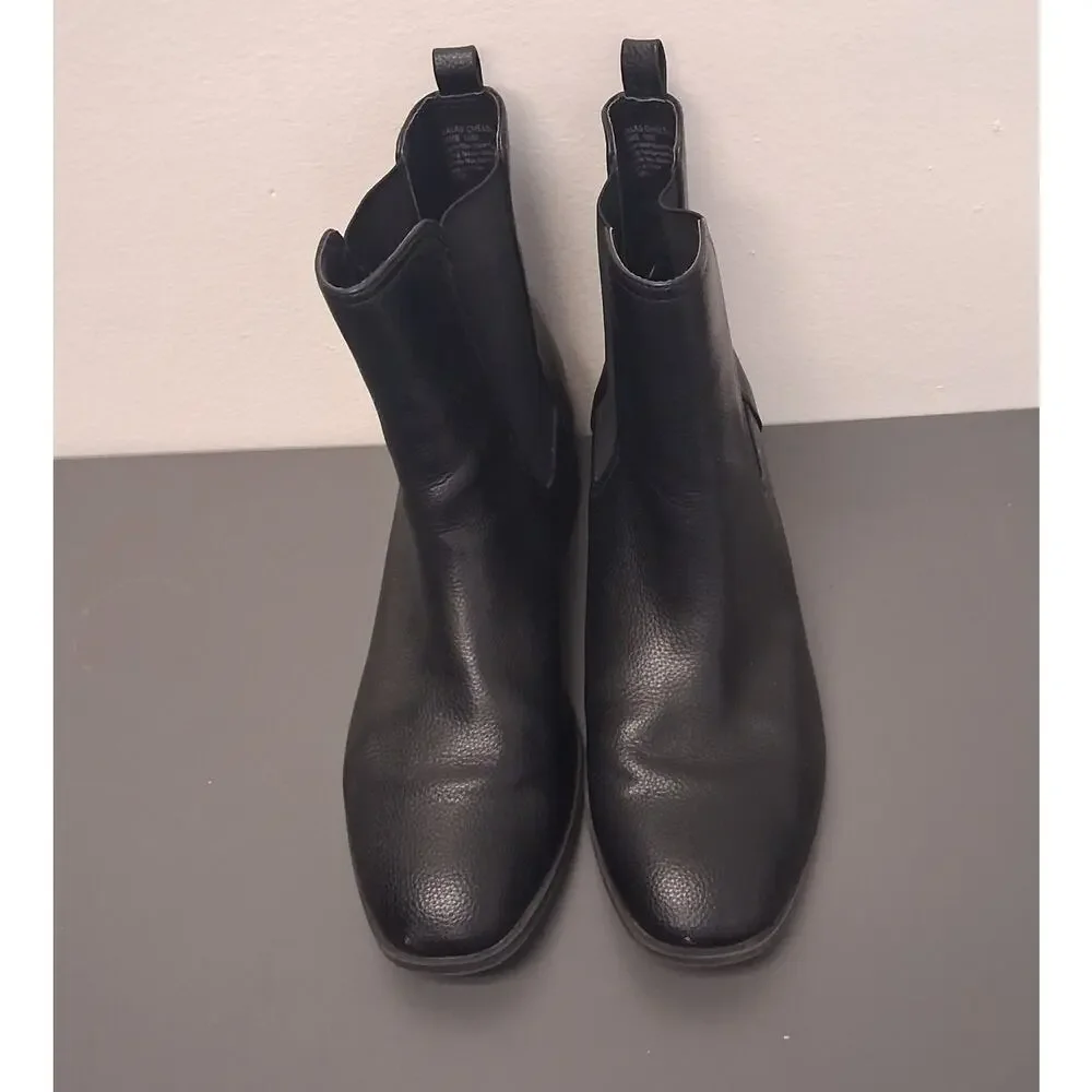 Kenneth Cole WMS 10M Black Leather Ankle Booties